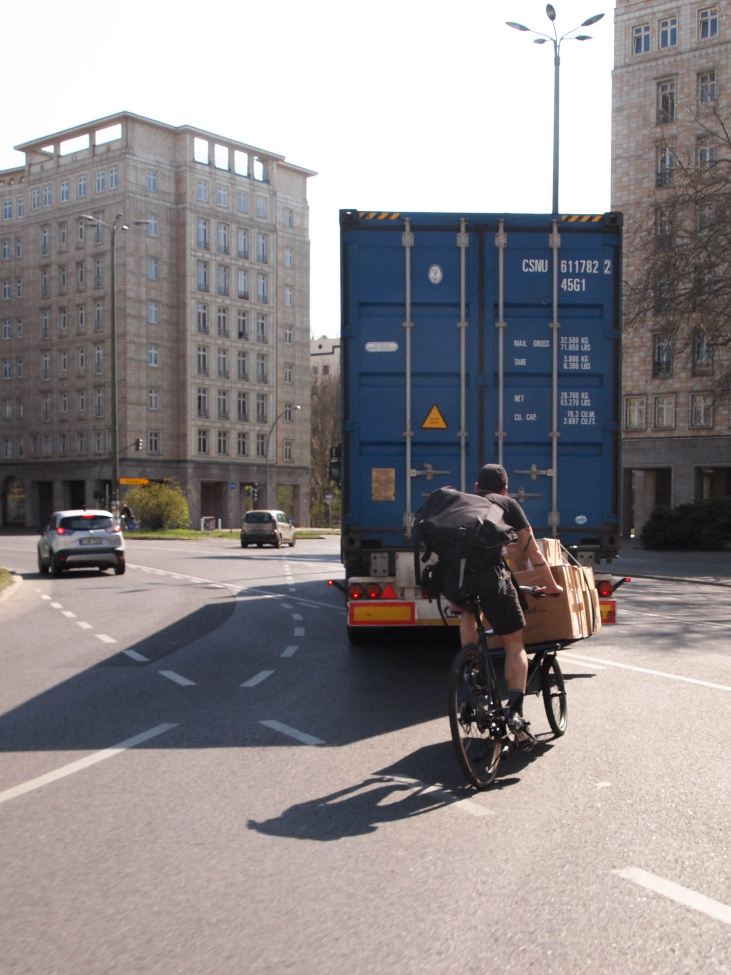 Fahrwerk trifft By-Expressen